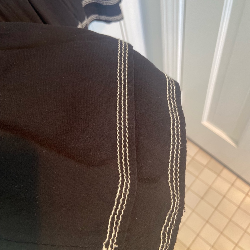Ann Taylor L Black blouse - Picture 4 of 7